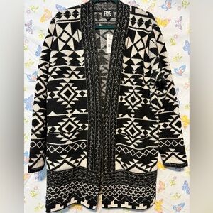 Frye Women’s Patterned Cardigan Size M Black NWT